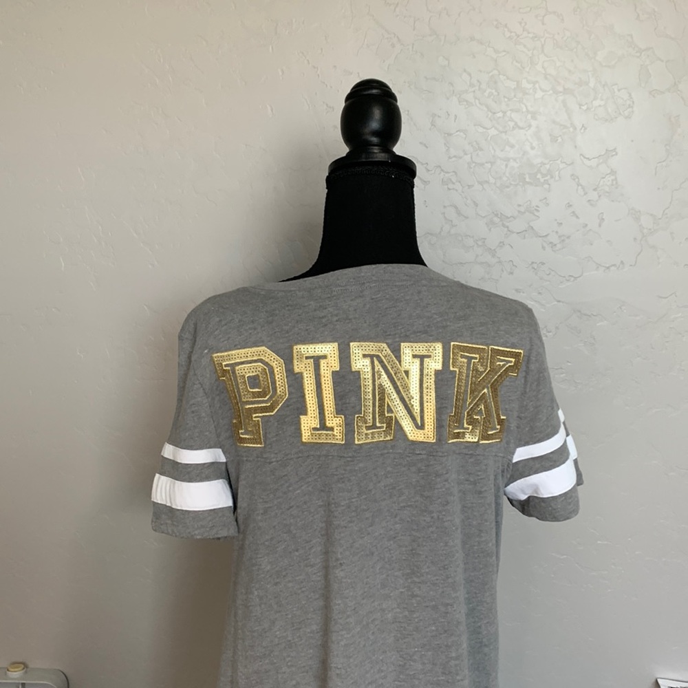 PINK - Grey and white striped v neck tee size M